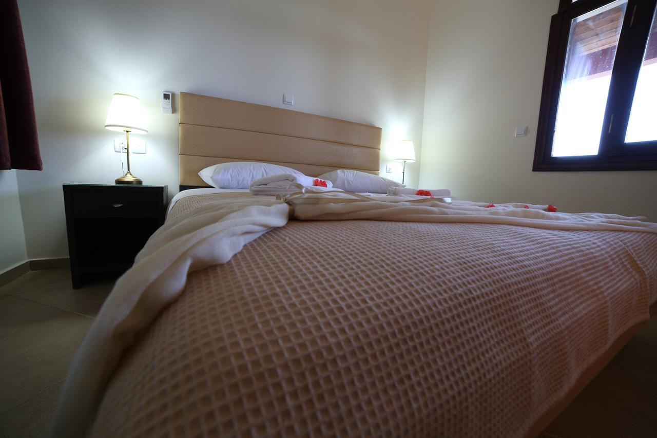 Aparthotel Ionion Fos à Nikiana Extérieur photo